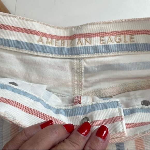 American Eagle High Rise Retro Stripe Mom Jean Pants Size 2 Short - Picture 4 of 11